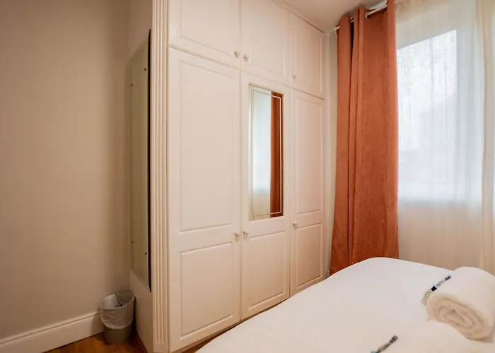 Merchants Rest Galway