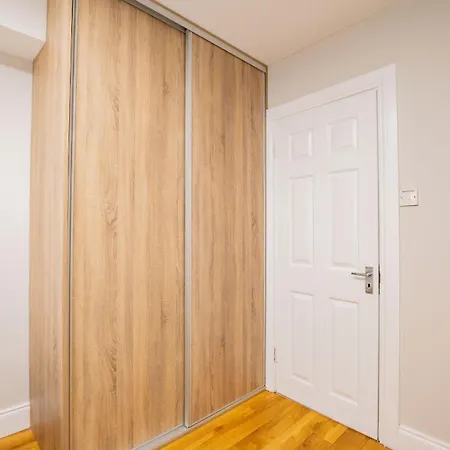 Merchants Rest Galway