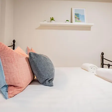 Merchants Rest * Galway