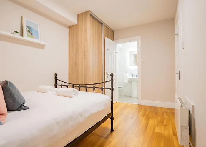 Merchants Rest Galway